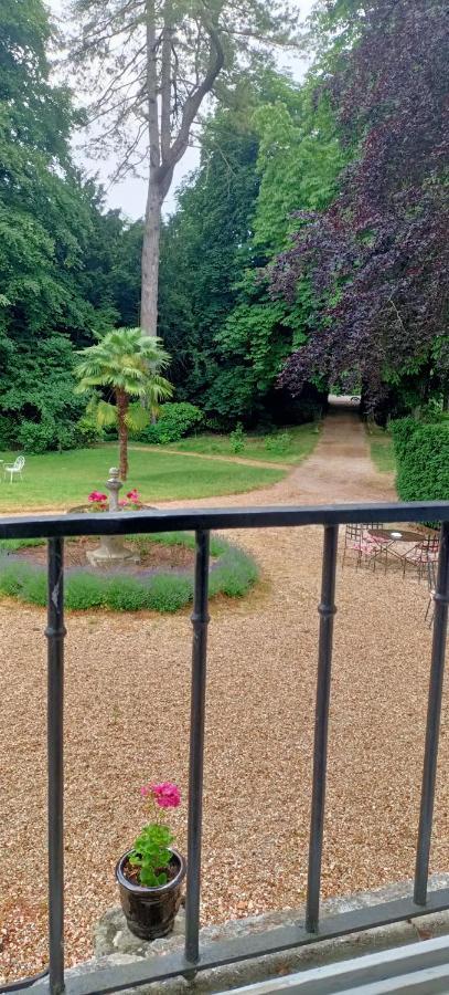 Chateau De La Grand'maison Bed & Breakfast *